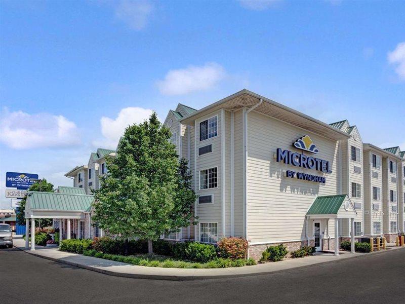 Microtel Inn & Suites By Wyndham Indianapolis Airport Exterior foto