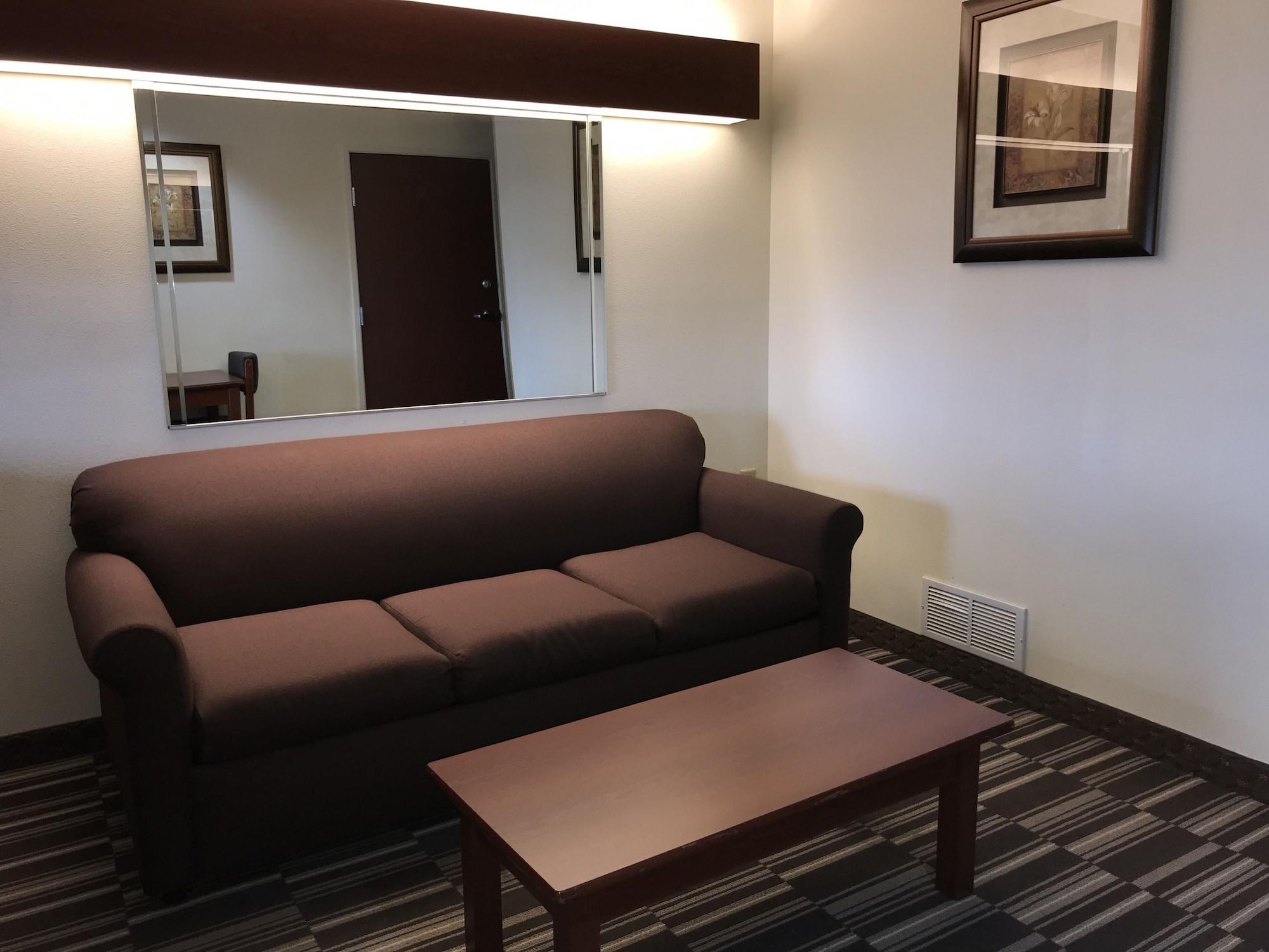 Microtel Inn & Suites By Wyndham Indianapolis Airport Exterior foto