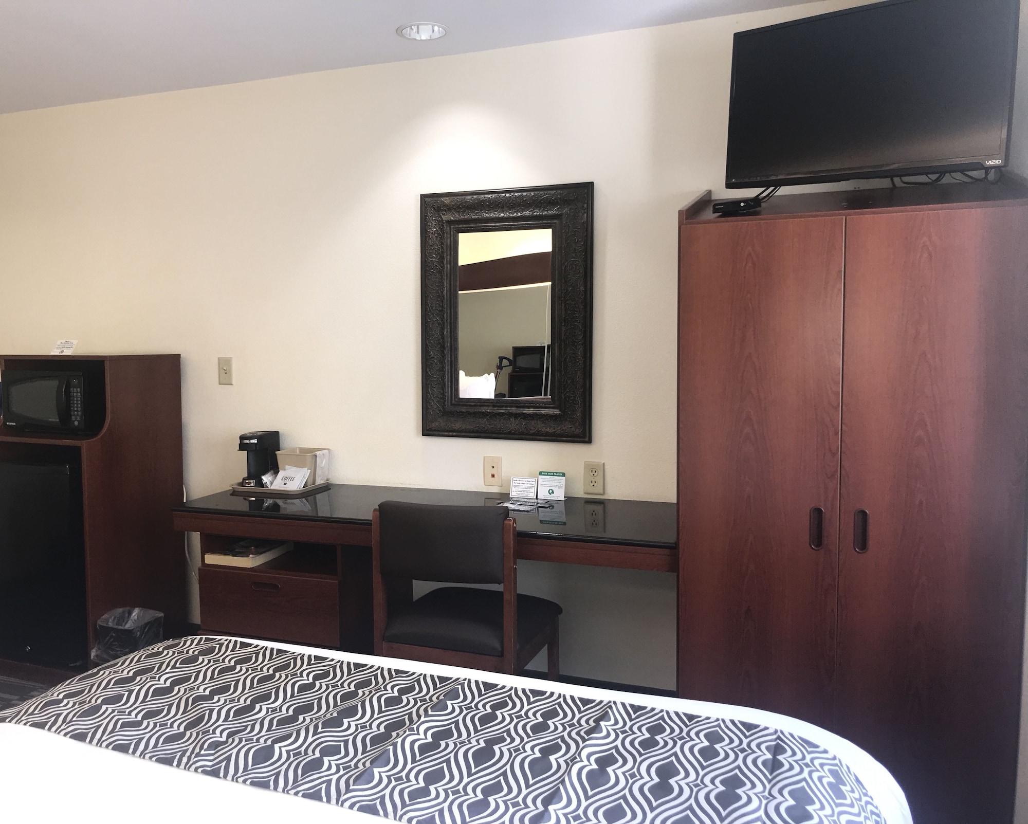 Microtel Inn & Suites By Wyndham Indianapolis Airport Exterior foto