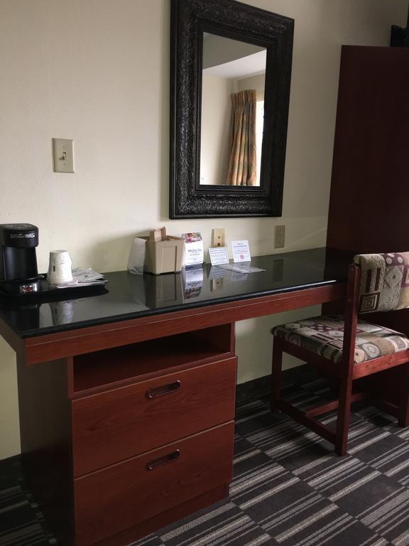 Microtel Inn & Suites By Wyndham Indianapolis Airport Exterior foto