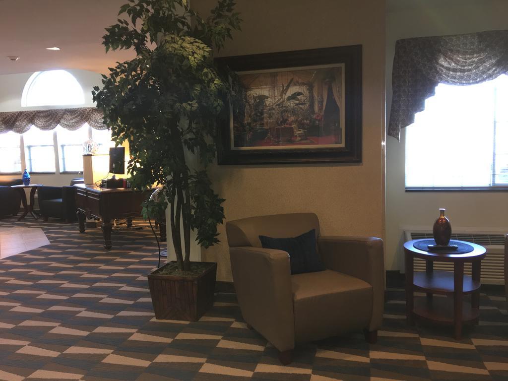 Microtel Inn & Suites By Wyndham Indianapolis Airport Exterior foto
