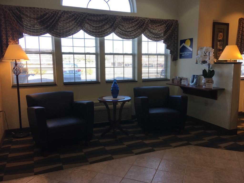 Microtel Inn & Suites By Wyndham Indianapolis Airport Exterior foto